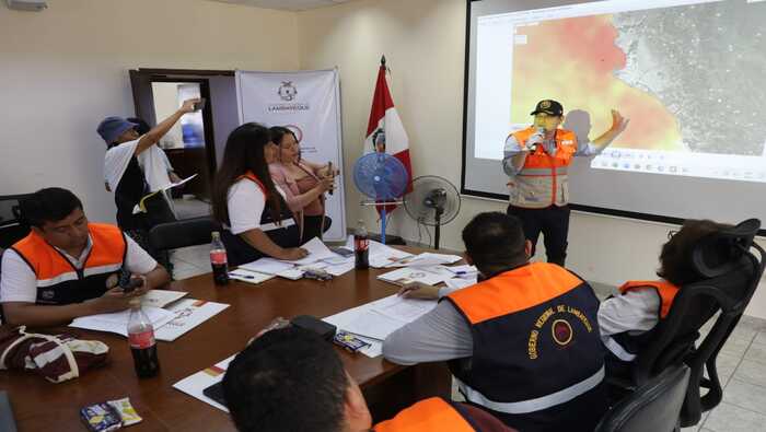 Imagen 2 de Gobierno Regional de Lambayeque despliega respuesta inmediata ante intensas lluvias en Chiclayo
